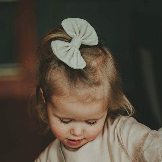 Hárteygja | Cream Bow