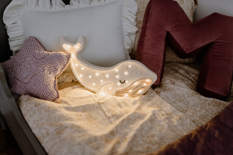 Lampi í barnaherbergi, hvalur frá Little Lights