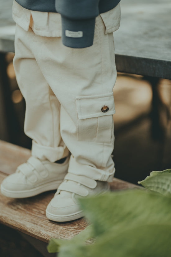Buxur | Theoule Warm White