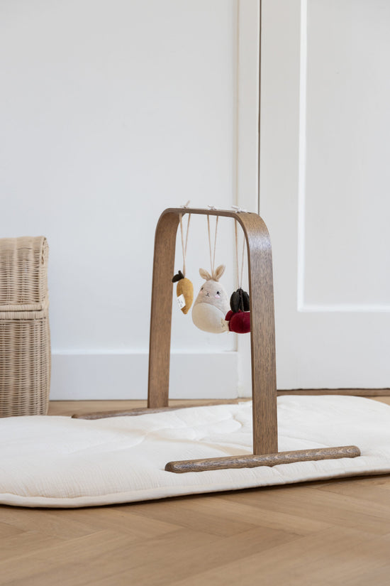 Leikgrind | Activity Stand Smoked Oak