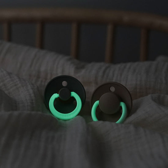Snuð Blush/Vanilla Glow In The Dark | Colour Pacifier Size 2