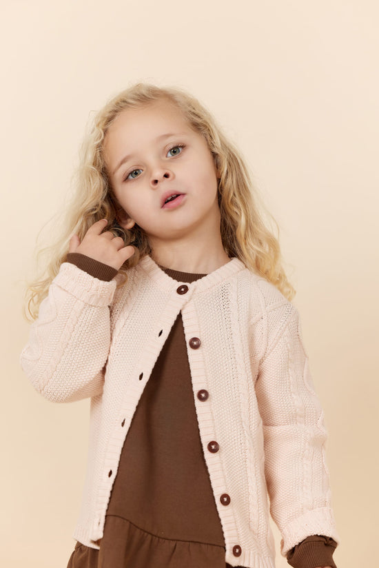 Prjónuð Peysa | Knitted Cardigan Soft Pink